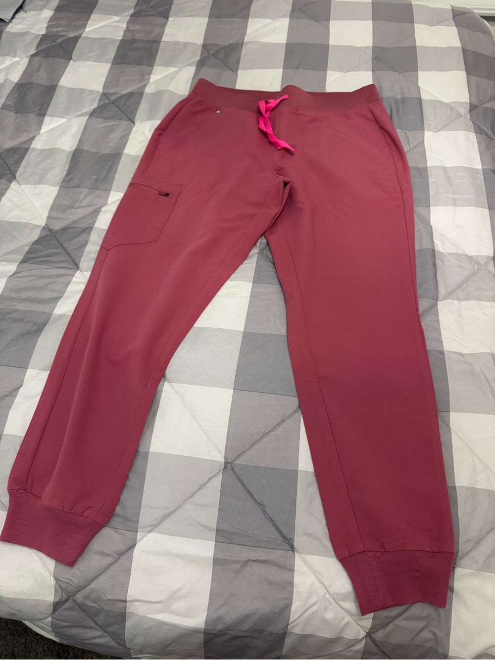 Figs Technical Collection M Women's Rose-Mauve Scrub Pants